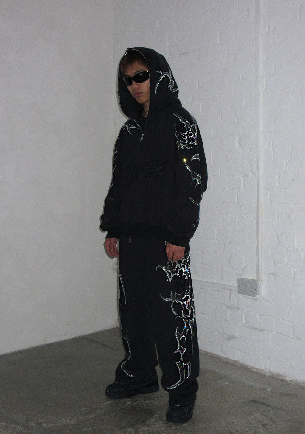 CRASH RHINESTONE OVERSIZED SWEATPANTS BLACK