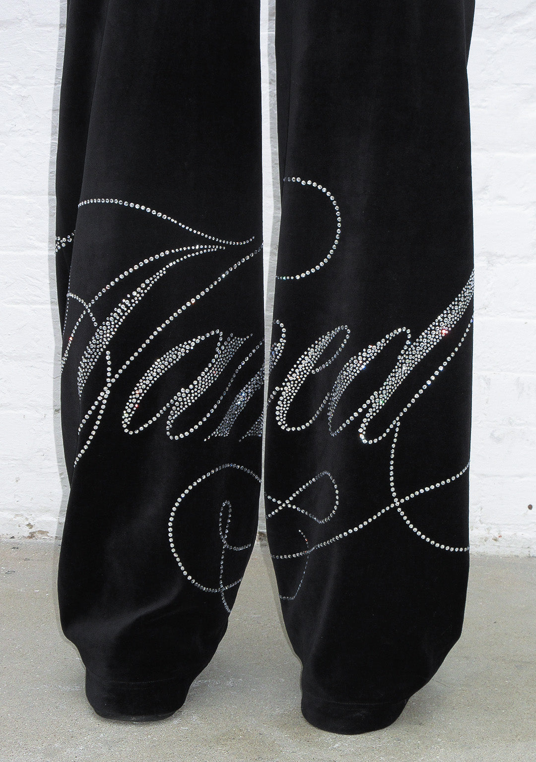 ENEMY RHINESTONE VELOUR SWEATPANTS BLACK