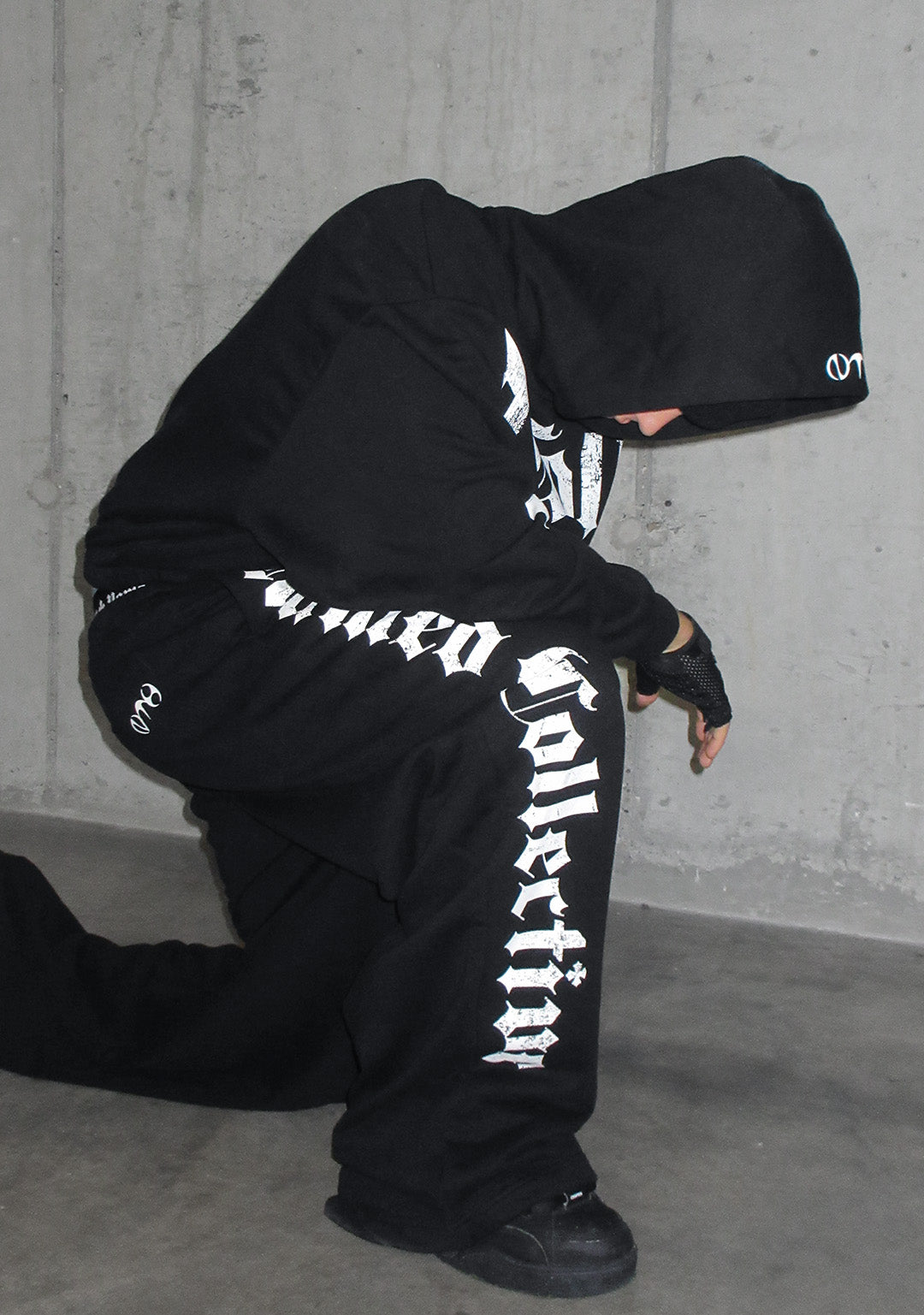 Nth ACTIVE OLD ENGLISH OVERSIZED SWEATPANTS BLACK