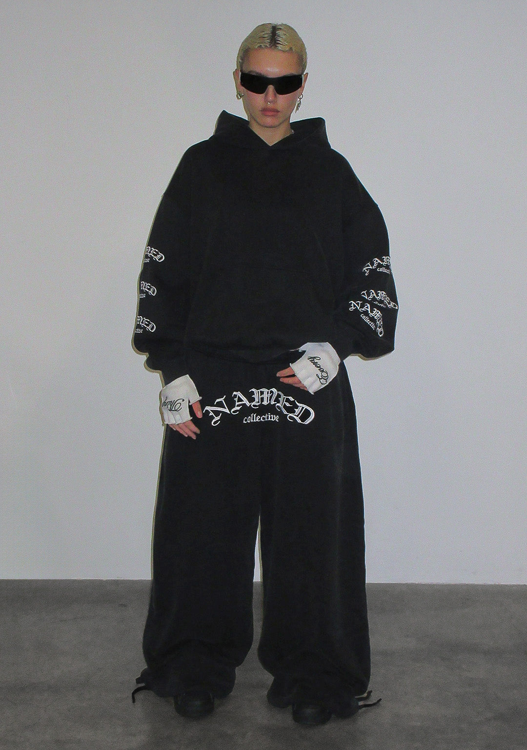 OLD ENGLISH OVERSIZED SWEATPANTS WASHED CHARCOAL