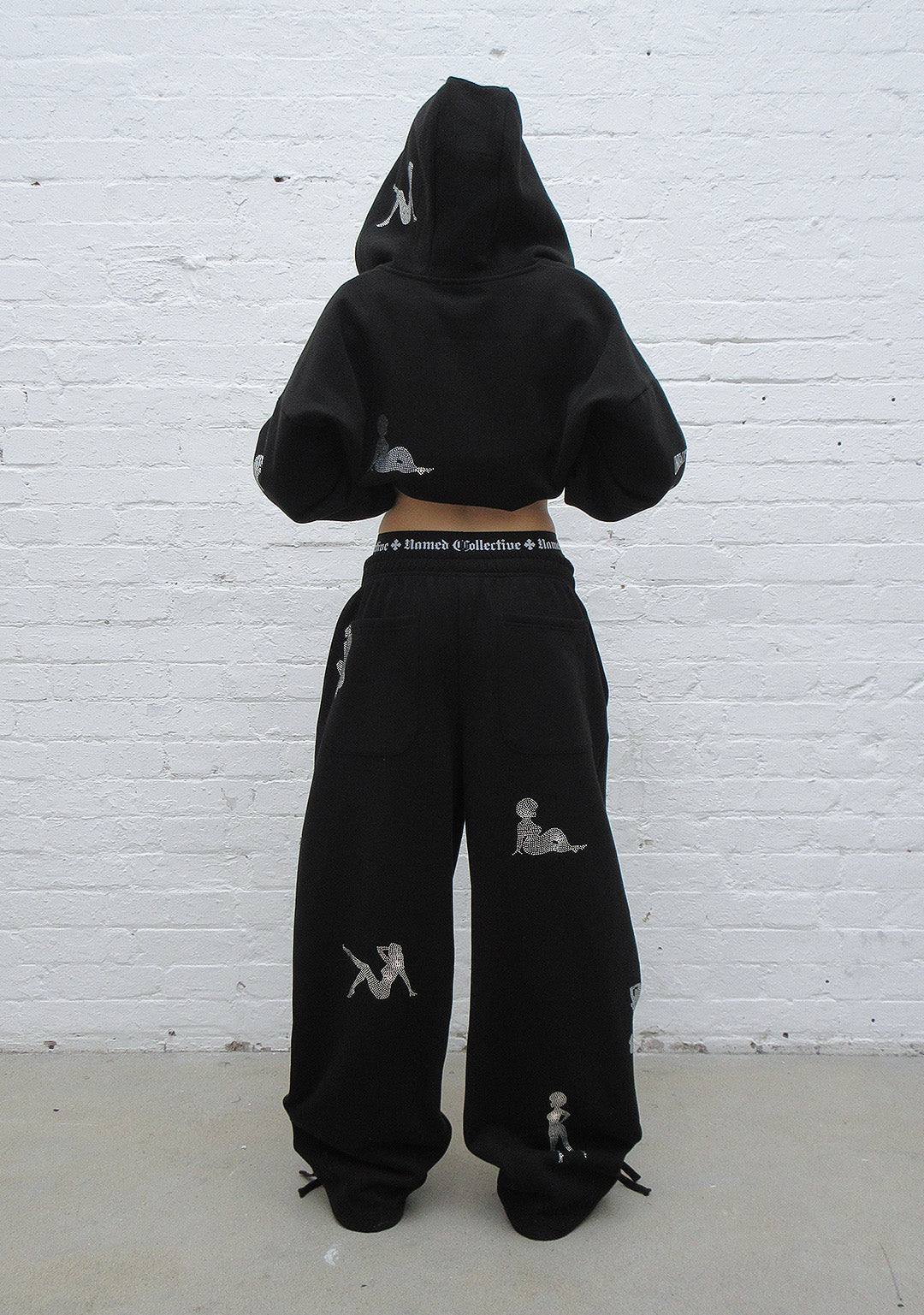 UNREALISTIC IDEALS RHINESTONE OVERSIZED SWEATPANTS BLACK