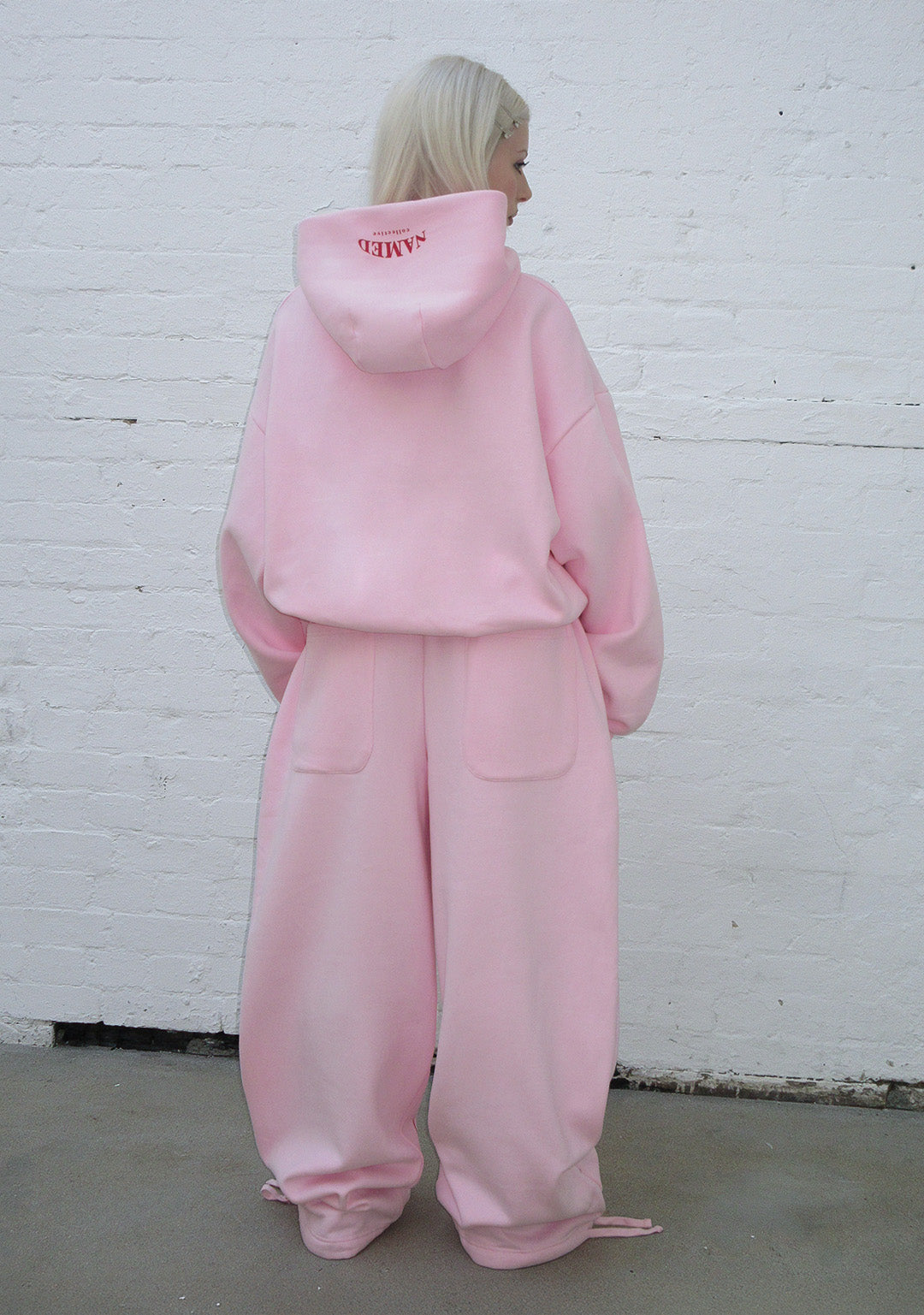 X-RATED OVERSIZED SWEATPANTS BABY PINK